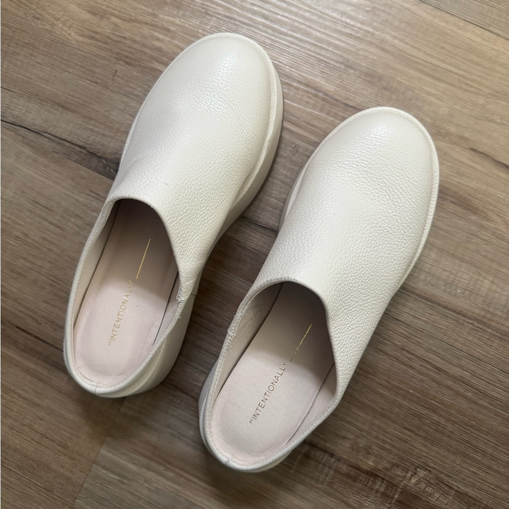 Intentionally Blank Risen Platform Mule Leather - image 4